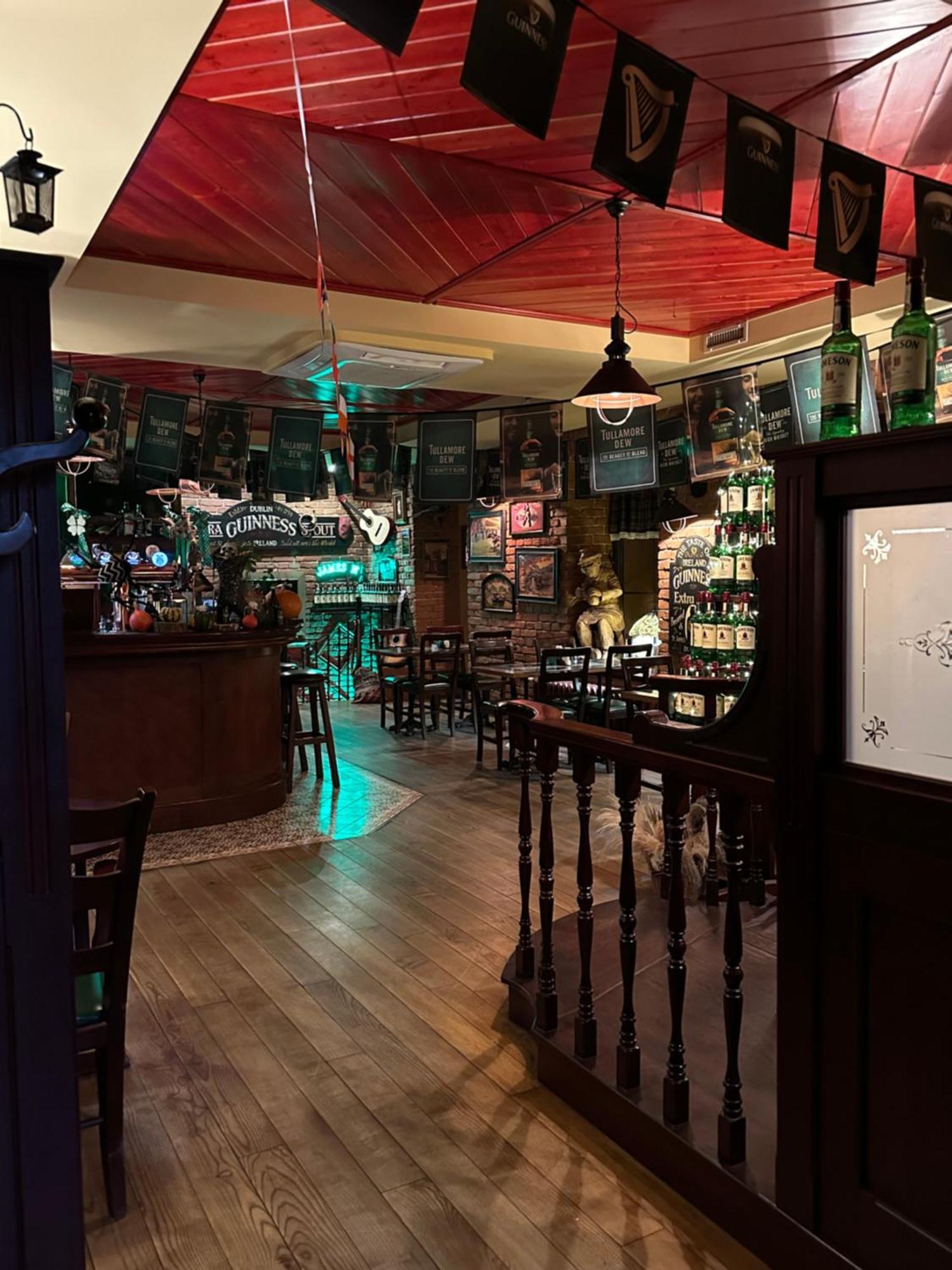 Shoemaker Irish Pub & Accommodation Kielce Exteriér fotografie