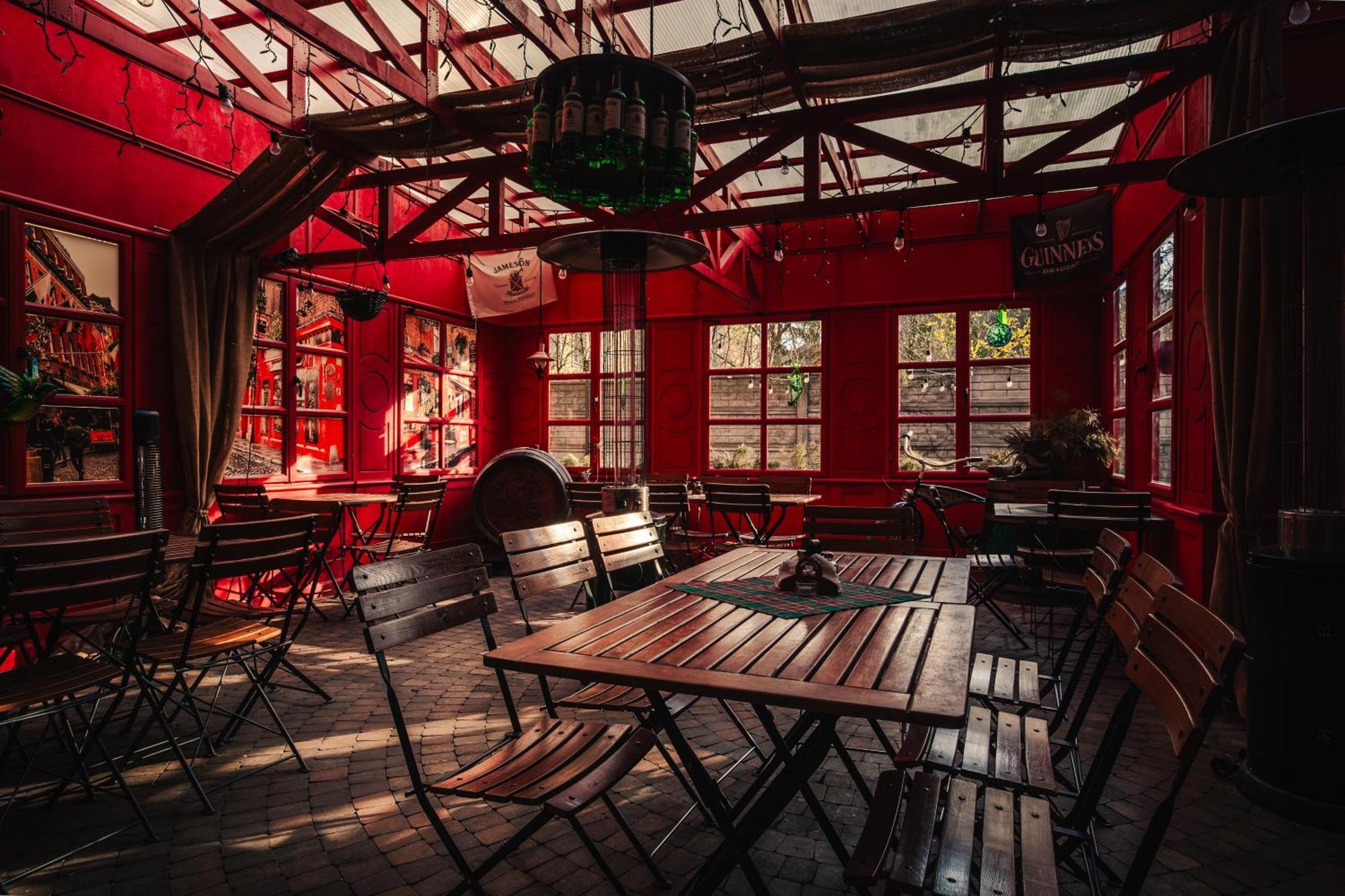 Shoemaker Irish Pub & Accommodation Kielce Exteriér fotografie
