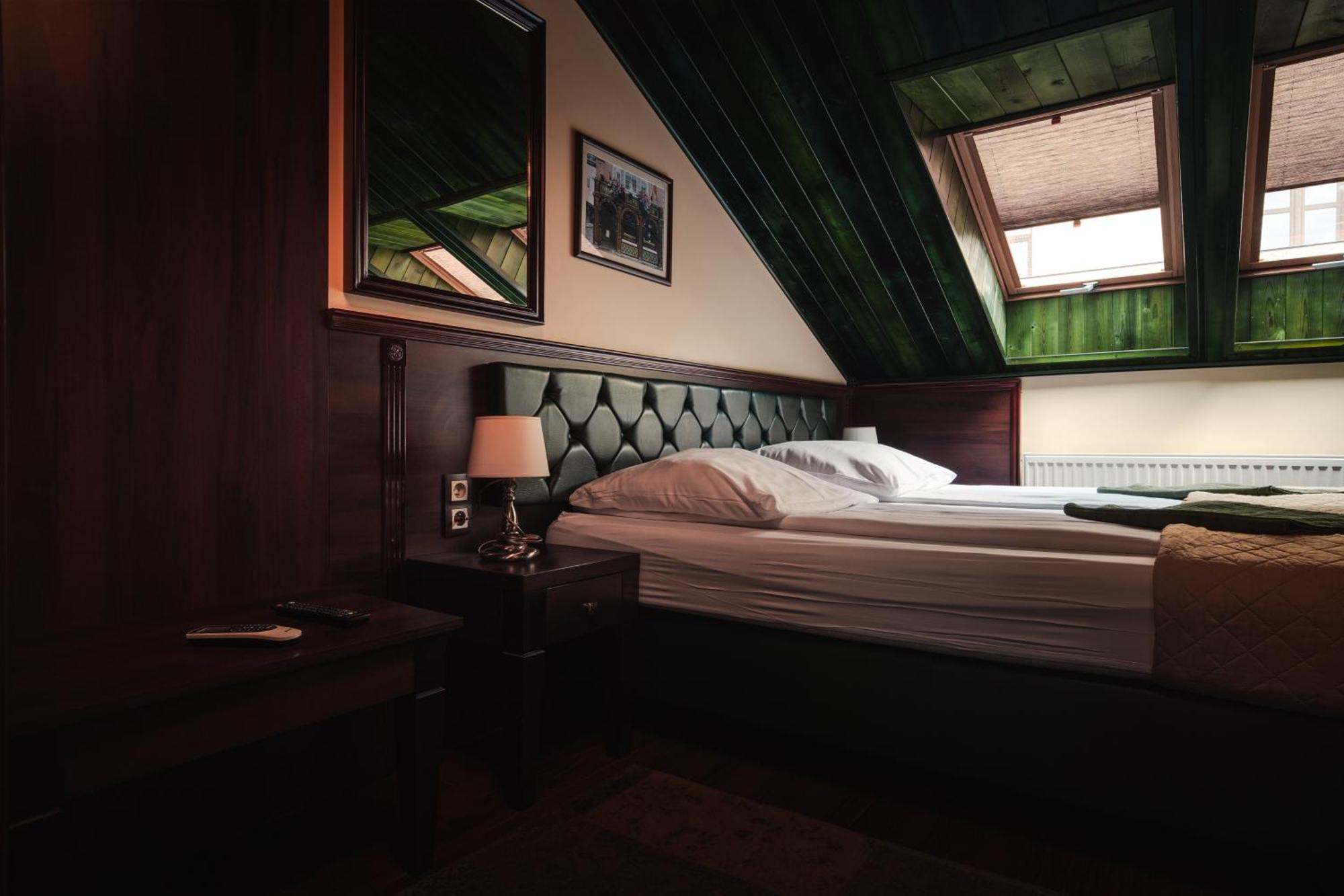 Shoemaker Irish Pub & Accommodation Kielce Exteriér fotografie