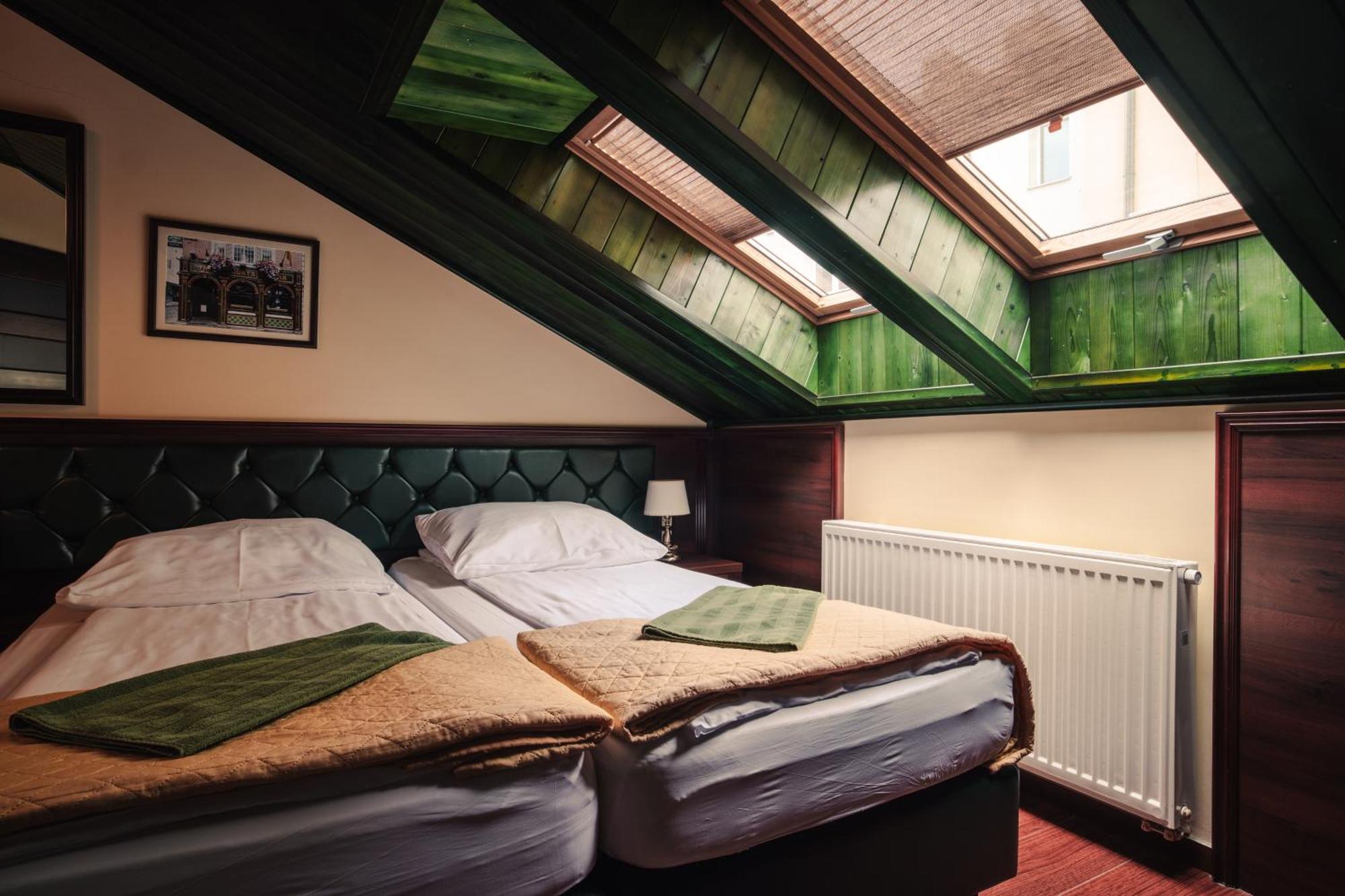Shoemaker Irish Pub & Accommodation Kielce Exteriér fotografie
